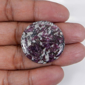 Piedras preciosas sueltas de eudialita natural de 33,90 quilates en varias formas, incluida la pera ovalada Rosa verde rojo plata para la fabricación de joyas - Product Image 3