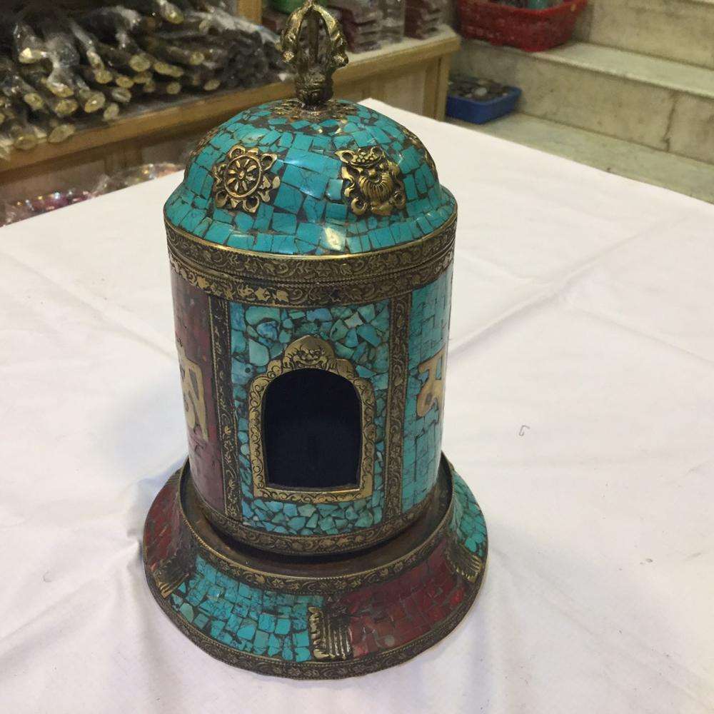 สีเขียวอ่อน