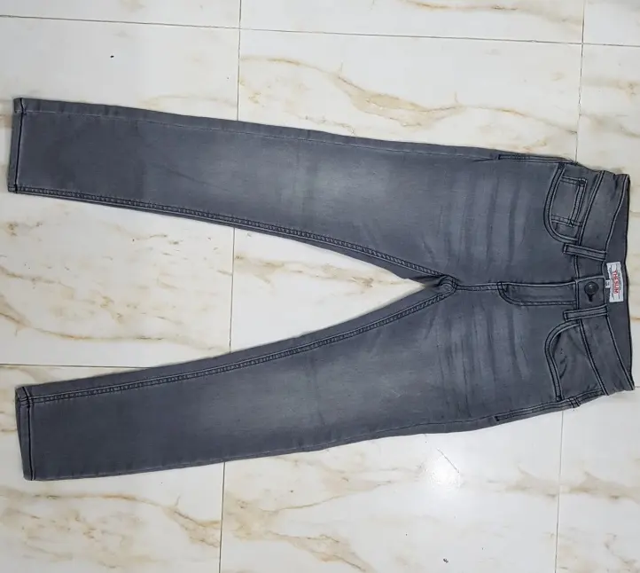 Bangladesh Stock Lot/Sendung Stornieren/Überschuss Slim Fit aussehende Jungen Stretch Jeans Hose mit 100% Export qualität