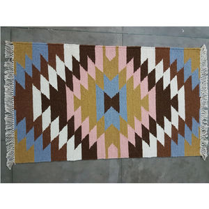 Prix de gros de tapis de laine à tissage plat durable brodé au design moderne du principal exportateur avec motif abstrait - Product Image 1