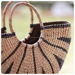 Water Hyacinth <b>Bag</b> Wholesale Supplier Handmade Eco Friendly Decorative Tote <b>Bag</b> for Resort and Hotel Use Vietnam - Product Image 2