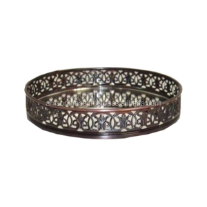 Round Shape Metal <b>Mirror</b> <b>Tray</b> Christmas Decorative <b>Mirror</b> <b>Tray</b> Snowflake Perforated Red Powder Coated Metal <b>Mirror</b> <b>Tray</b> - Product Image 3