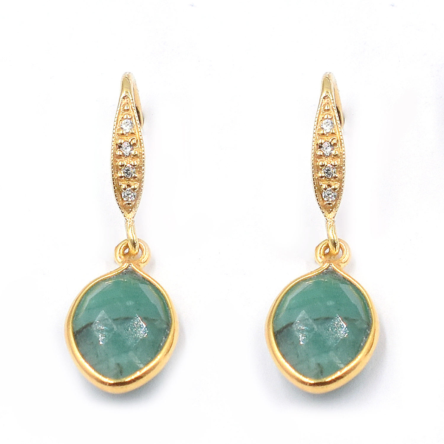 สีเขียว