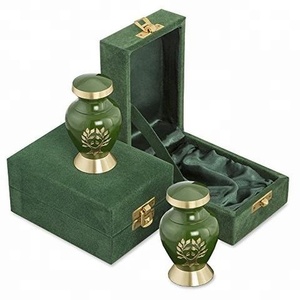 Urne commémorative pour bébé en forme d'arbre de vie, style américain, en métal, avec boîte et sac en velours, BRASSWORLD INDIA - Product Image 1