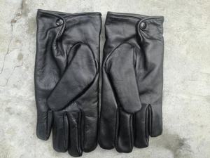 Gants en cuir de mouton véritable avec doublure en polaire chaude - Vêtements d'hiver thermiques et gants de conduite - Product Image 4