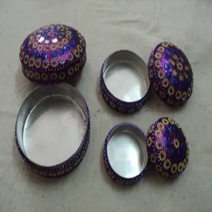 Kotak Perhiasan Manik-manik Indian Lacwork