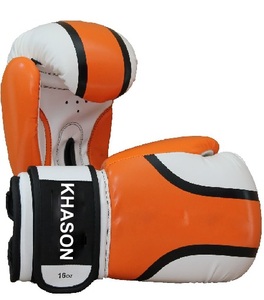 Guantes de boxeo profesionales de cuero de vaca con diseño de cordones Logotipo personalizado Kick Boxing Muay Thai Equipo de entrenamiento - Product Image 5