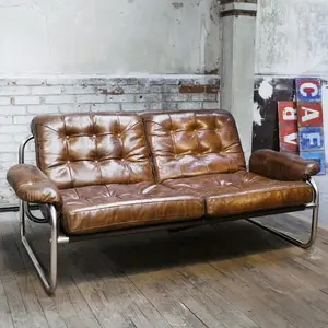 Industriële Stijl Tweezitter Bruin Lederen Sofa/Metal Base Vintage Afwerking Getuft Lederen Sofa