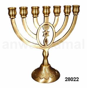 Vintage clásico siete rama religioso sólido Menorah - Product Image 2