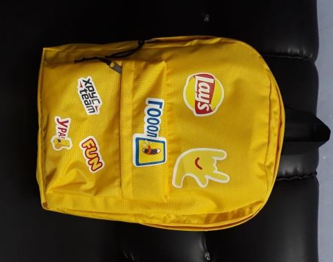 สีเหลือง