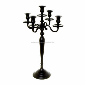 Décoration de restaurant candélabre en fer fini laiton - Product Image 2