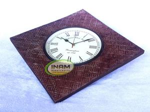 นาฬิกาแขวนผนังไม้โบราณ INAM HANDICRAFTS รูปทรงสี่เหลี่ยมแกะสลัก งานแฮนด์เมด ตกแต่งบ้าน - Product Image 4