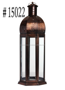 Bougeoirs design moderne pour la maison et la décoration Lanterne à bougie en fer fini bronze antique faite à la main - Product Image 5