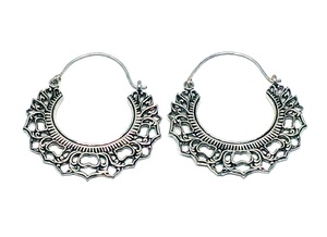 Pendientes con forma de flor de diamante de la mejor calidad, pendientes elegantes tribales de latón martillado, Metal plateado, fiestas, bodas - Product Image 3