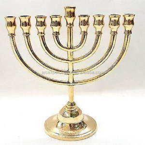 Laiton Brillant Menorah Or Poli Décoration De Table Meilleure Qualité De Luxe En Gros Fantaisie Bougie Menorah Candélabre De L'Inde - Product Image 1