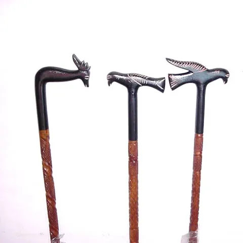 나무로 되는 새 및 동물성 손잡이를 가진 동물 손잡이/나무로 되는 걷는 지팡이를 가진 새로운 장식적인 나무로 되는 지팡이