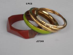 Conjunto de pulsera surtido de resina y latón, joyería para mujeres y niñas, combinación de cuerno de madera - Product Image 4