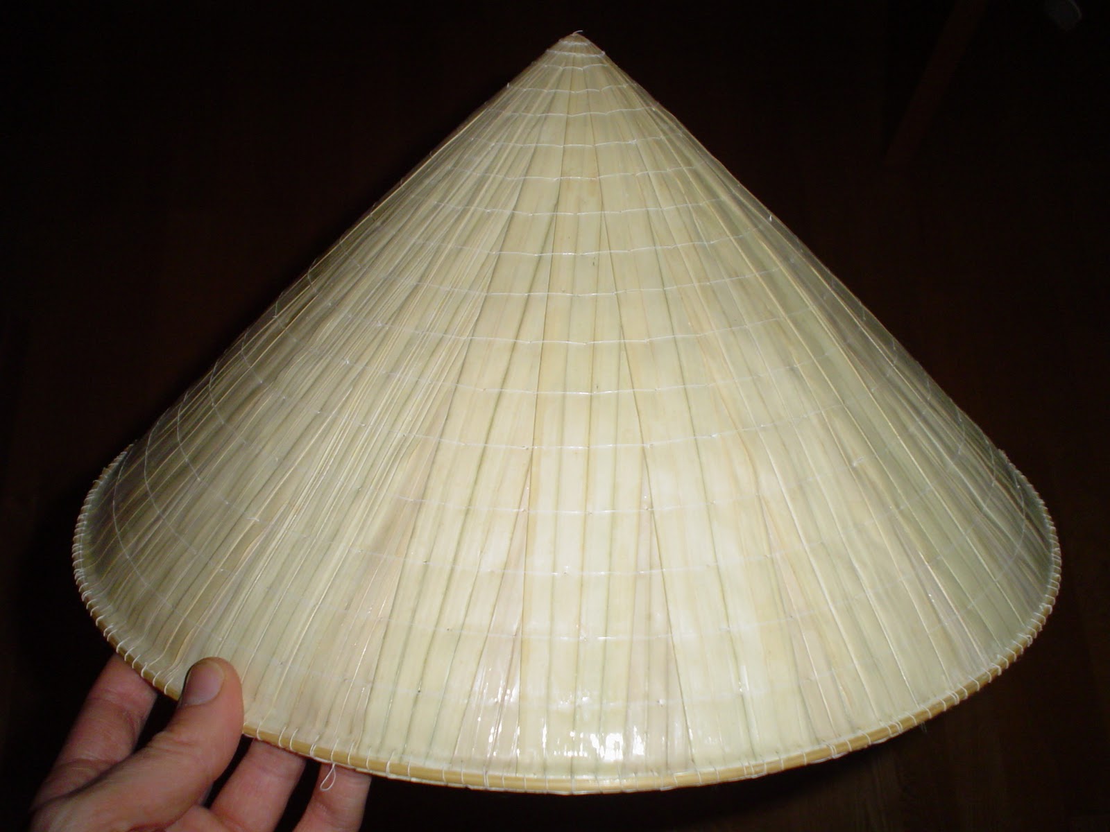 Traditional Vietnam conical hat/Palm leaf conical hat tradition hat of Vietnam