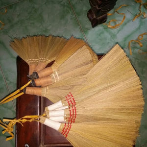 Balai à gazon du Vietnam pour maison bon prix outil de nettoyage à domicile - Product Image 1