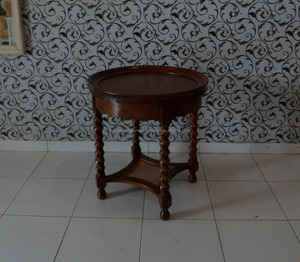 Mueble clásico de madera de caoba tallada Mesa Redonda estilo antiguo - Product Image 2