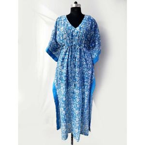 ชุดเดรสคาฟทันคอวีผ้าฝ้ายพิมพ์ลายดอกไม้แบบแฮนด์เมด 100% ความยาวระดับเข่า สไตล์โบฮีเมียนอินเดียดั้งเดิมสำหรับสุภาพสตรี เหมาะสำหรับฤดูร้อน - Product Image 1