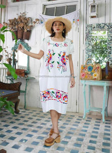 Robe de style musulman, caftan avec paon coloré brodé, tenue Vintage, Hippie et Folk, meilleure vente 2020 - Product Image 6