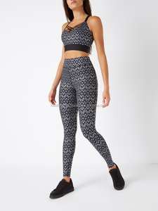 Leggings de yoga pour femmes personnalisés par sublimation en 3D avec motif solide et décoration en dentelle - Product Image 5