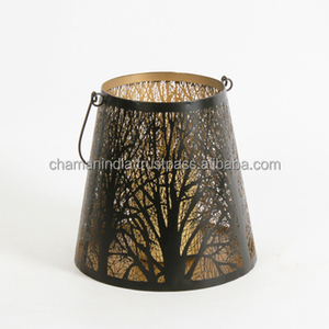 Portavelas de Metal de corte láser de bosque dorado - Product Image 1