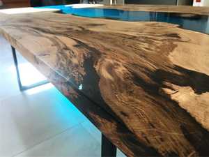 Industriel en Résine Époxy Bleu Rivière Table À Manger En Bois - Product Image 3