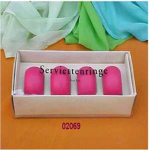 Porte-serviettes en bois peint à la main en vrac décoratif pour table à manger ensemble de 4 pièces - Product Image 1