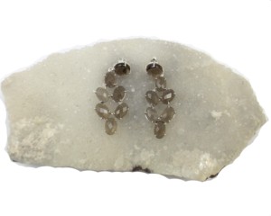 Pierre précieuse de quartz fumé avec argent plaqué à la main pierre taillée à facettes forme ovale cadeau de fantaisie pour sa boucle d'oreille - Product Image 3
