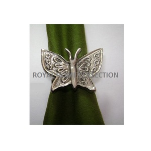 Servilletero con forma de corazón de diseñador admirable para la venta caliente servilletero para fiesta de boda organizador de pañuelos con hebilla a precio asequible - Product Image 4