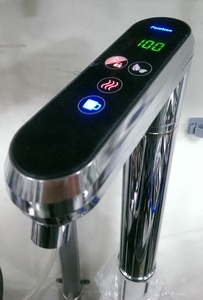 CE กาต้มน้ำไฟฟ้าทำจากสเตนเลสสตีลพร้อมถัง4L หม้อต้มน้ำร้อนสำหรับใช้ในครัวเรือนและโรงแรม - Product Image 2