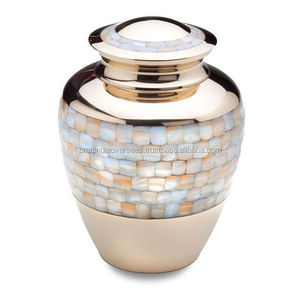 Urn décor en laiton avec incrustation de perles mère, perles pour garder les souvenirs à la ceinture, avec support de lampe à thé - Product Image 2