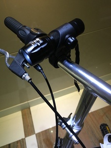 <span class=keywords><strong>1</strong></span> <span class=keywords><strong>watt</strong></span> điện lớn màu trắng Xe Đạp ánh sáng không thấm nước xe đạp Đèn Pin Xe Đạp Cree Led ánh sáng CREE LED xe đạp Đèn Pin - Product Image 5