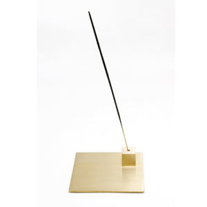 Soporte de incienso cuadrado de acero inoxidable de latón antiguo Característica eléctrica Agarwood Fragancias de té de sándalo Aromáticos Hechos en madera de hoja - Product Image 1