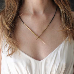 Collier Vintage minimaliste en croix plaqué or, pour femmes, vente en gros - Product Image 2