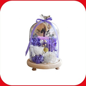 Tarro de vela de cristal transparente de lujo de varios colores con cúpula de campana con base de vidrio y madera para decoración de bodas - Product Image 6