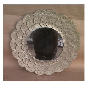 Cadre décoratif de miroir en bois pour la décoration à la maison et la décoration de bureau - Product Image 5