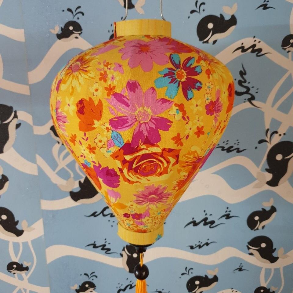 สีเหลือง