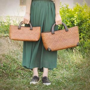 2025หวายโบฮีเมียนแฮนด์เมดคุณภาพสูงกระเป๋าฟางแบบโบฮีเมียนโซ่กระดุมออกแบบเองใช้ในชีวิตประจำวันเป็นมิตรกับสิ่งแวดล้อม - Product Image 4
