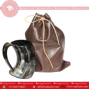 Tasse en corne naturelle Viking avec poignée en cuir à cornes, contient du thé chaud et froid en toute sécurité - Product Image 3