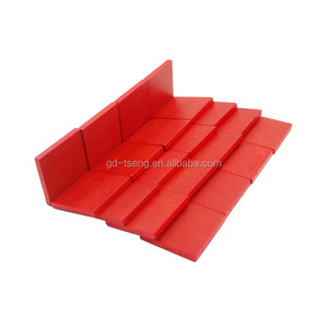 Juguete Educativo de Madera de Color Rojo de 20x20x3.5 mm para Juegos de Mesa - Product Image 3