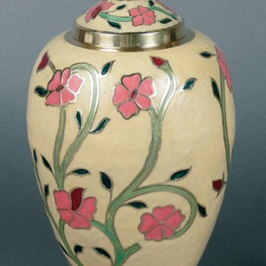 Urna de Diseño Floral Hermosa para Adultos con Acabado Oscuro - Product Image 4