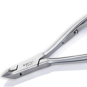 NGHIA – pince à cuticules Vietnam OMI CB-101C en acier inoxydable chromé - Product Image 1