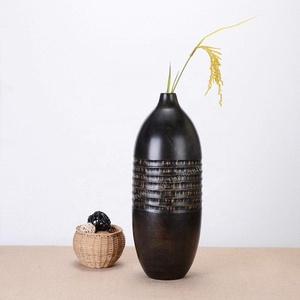 Porte-fleur Vase en bois massif fait à la main moderne sculpté rayures manguier grand Vase pour la décoration intérieure et les cadeaux à bon prix - Product Image 4
