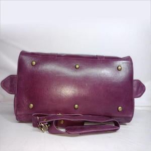 Sac classique moderne avec boucle en laiton et fermeture à l'avant, livraison gratuite - Product Image 3