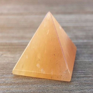 Cristal de haute qualité de pyramides de pierres précieuses naturelles d'aventurine orange - Product Image 1