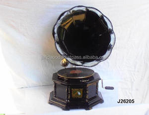 Gramófono con Base de madera y cuerno de latón pintado, decoración para el hogar, réplica de gramófono antiguo - Product Image 2