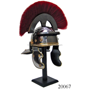 Casco de armadura centuriana romana con Plume rojo - Product Image 1
